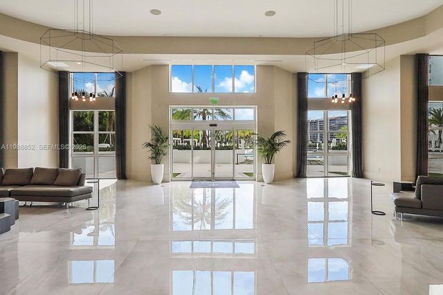 3301 NE 183rd St 905, Aventura, FL 33160