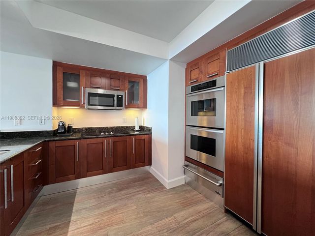 3301 NE 183rd St 905, Aventura, FL 33160