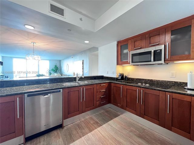 3301 NE 183rd St 905, Aventura, FL 33160