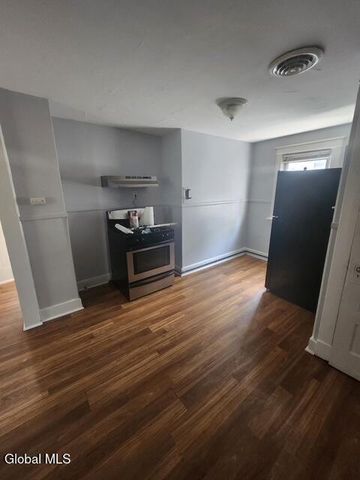 99 Southern Boulevard, Albany, NY 12209