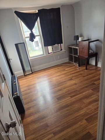 99 Southern Boulevard, Albany, NY 12209