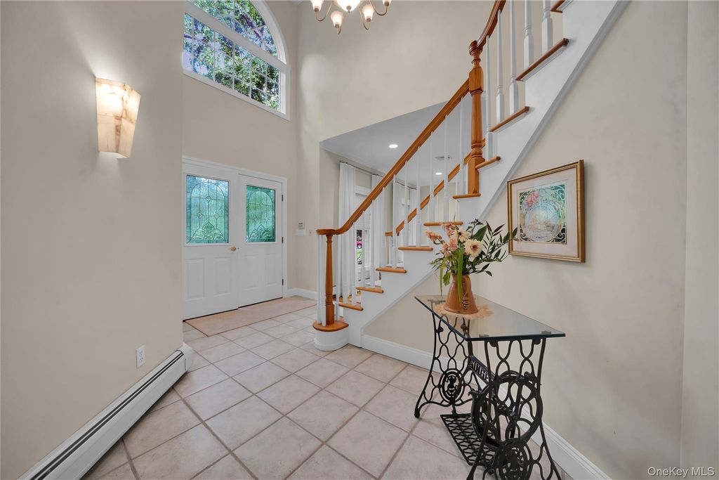 11 Croyden Lane, New City, NY 10956 — photo 4