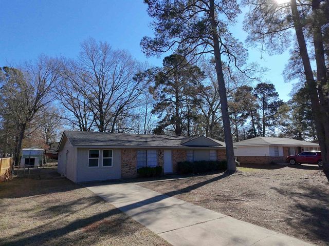 928 N Live Oak, Carthage, TX 75633