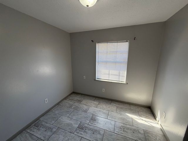 928 N Live Oak, Carthage, TX 75633