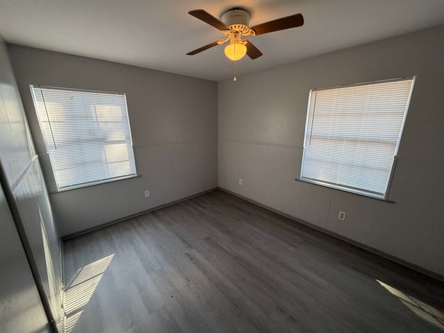 928 N Live Oak, Carthage, TX 75633