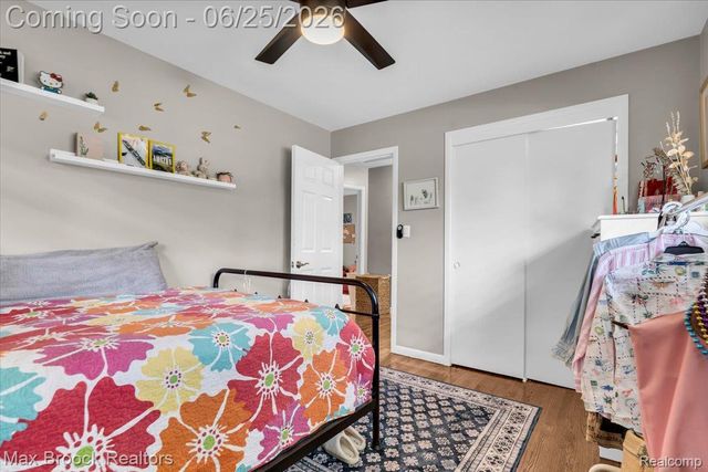 28403 Peppermill Road, Farmington Hills, MI 48331