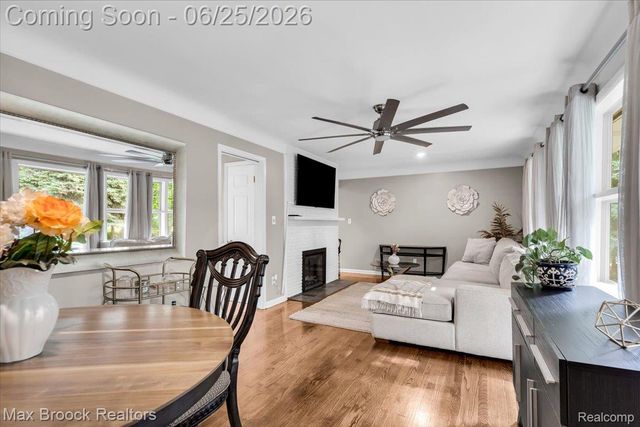 28403 Peppermill Road, Farmington Hills, MI 48331