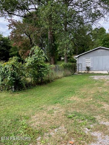 4563 Cherokee Drive, Strawberry Plains, TN 37871