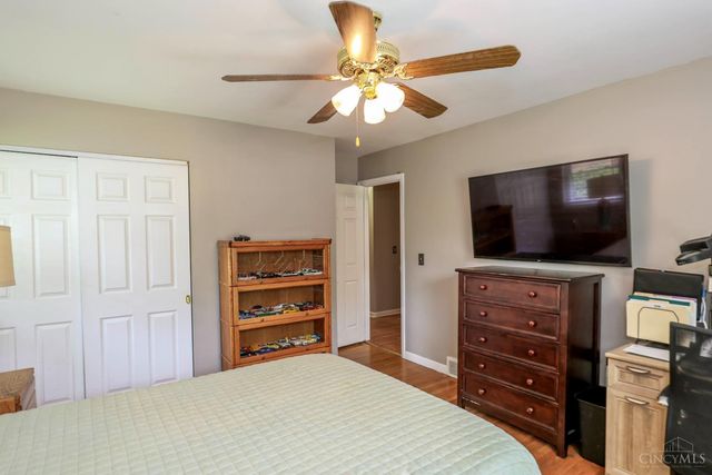 302 Apache Trail, Miami Twp, OH 45140