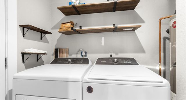 274 Old Austin TRL, Elgin, TX 78621