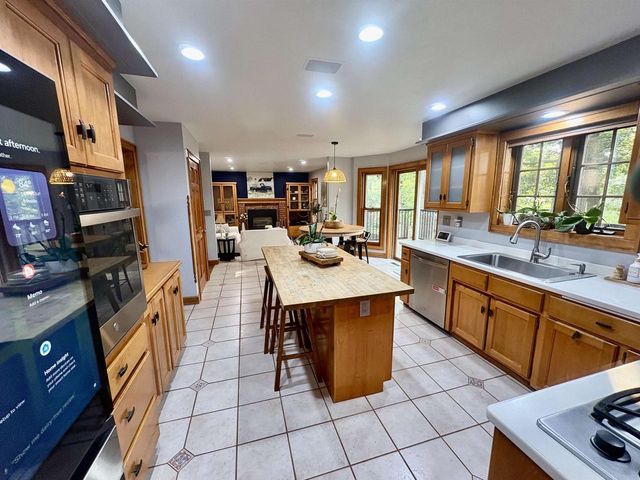 478 SKYLINE BOULEVARD, Green Bay, WI 54302