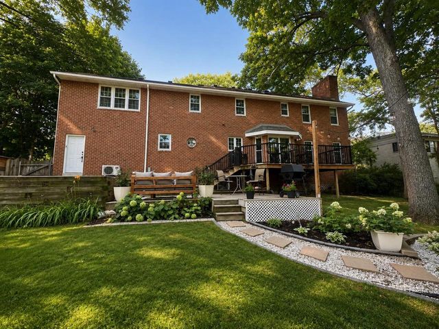 478 SKYLINE BOULEVARD, Green Bay, WI 54302