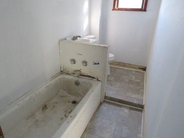 1250 Summerlea Ave, City Of Washington, PA 15301