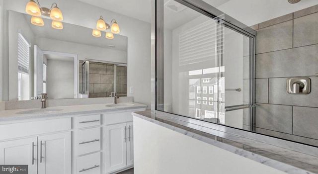 5044 SILVER OAK DR, Baltimore, MD 21237