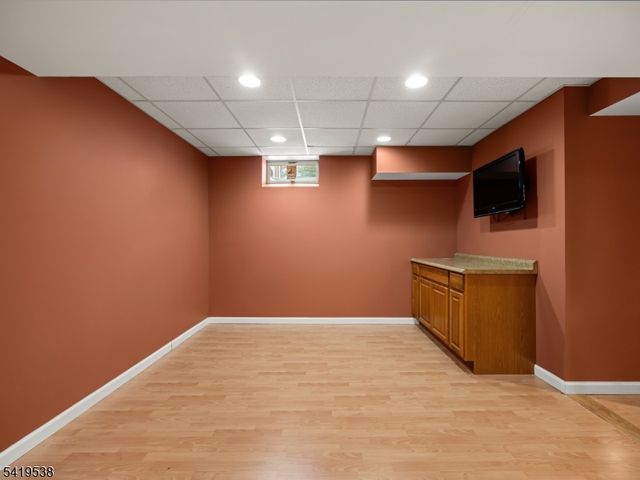 79 Rhyan Dr, Parsippany-troy Hills Twp., NJ 07054