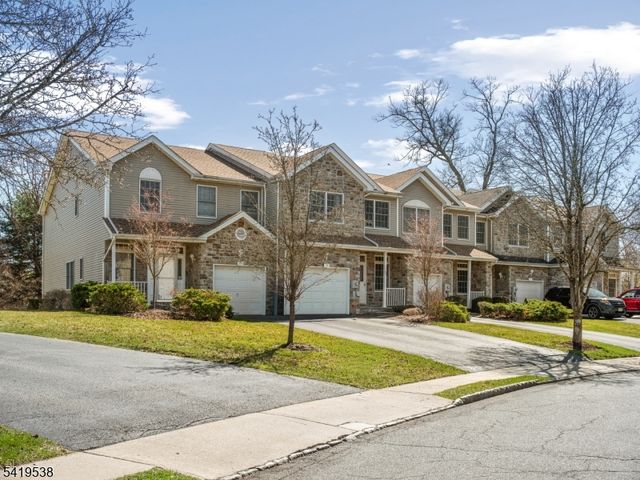 79 Rhyan Dr, Parsippany-troy Hills Twp., NJ 07054