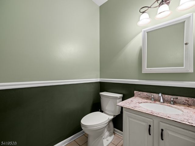 79 Rhyan Dr, Parsippany-troy Hills Twp., NJ 07054