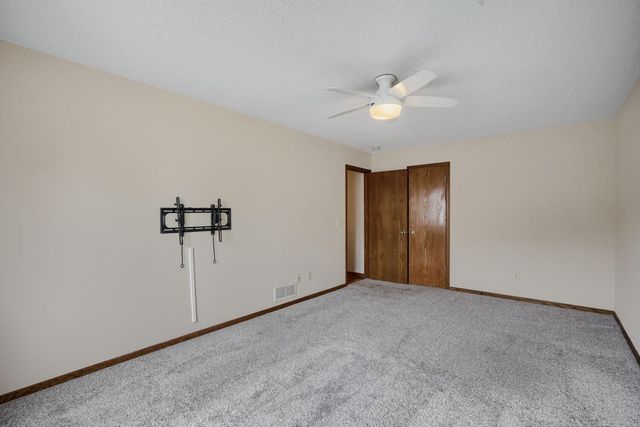 14809 Endicott Way, Apple Valley, MN 55124