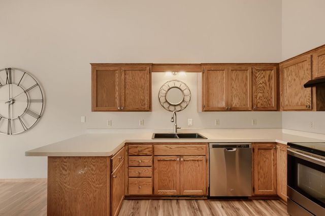 14809 Endicott Way, Apple Valley, MN 55124