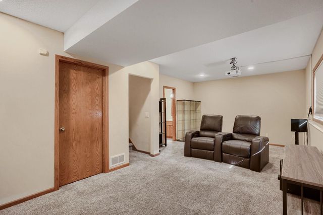 14809 Endicott Way, Apple Valley, MN 55124