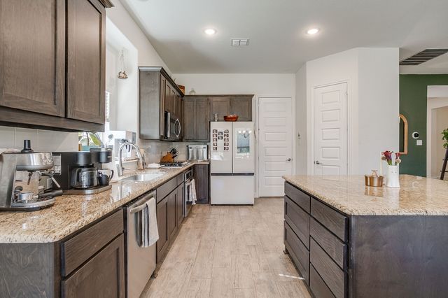 3929 Brookdale Road, Benbrook, TX 76116