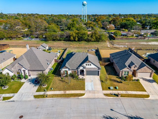 3929 Brookdale Road, Benbrook, TX 76116