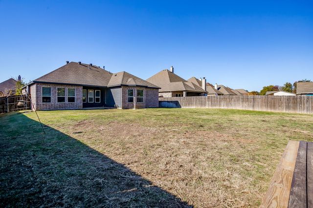 3929 Brookdale Road, Benbrook, TX 76116