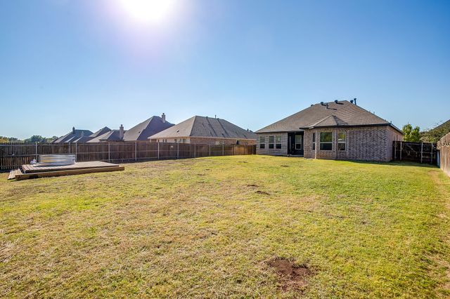 3929 Brookdale Road, Benbrook, TX 76116