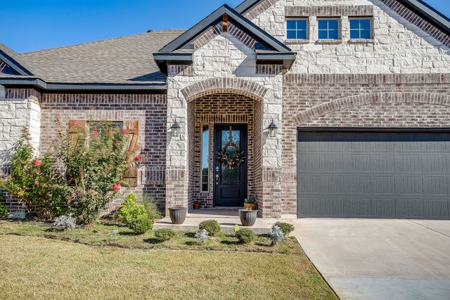 3929 Brookdale Road, Benbrook, TX 76116