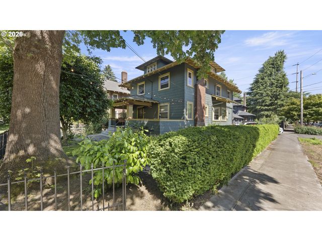2333 Ne SCHUYLER St, Portland, OR 97212