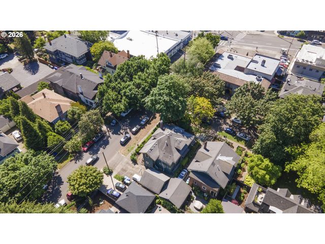 2333 Ne SCHUYLER St, Portland, OR 97212