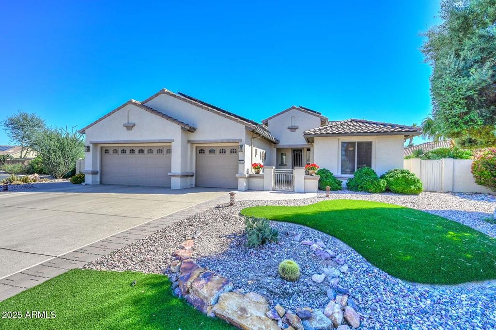 2733 N 164TH Avenue, Goodyear, AZ 85395 — photo 2
