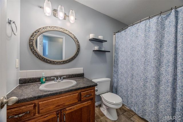 20517 Luna Road, Waynesville, MO 65583