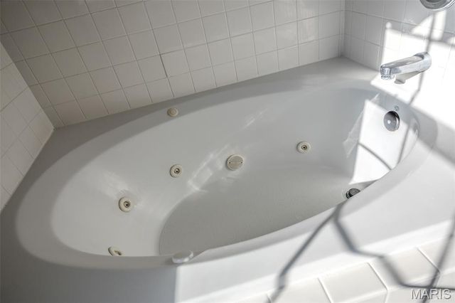 20517 Luna Road, Waynesville, MO 65583