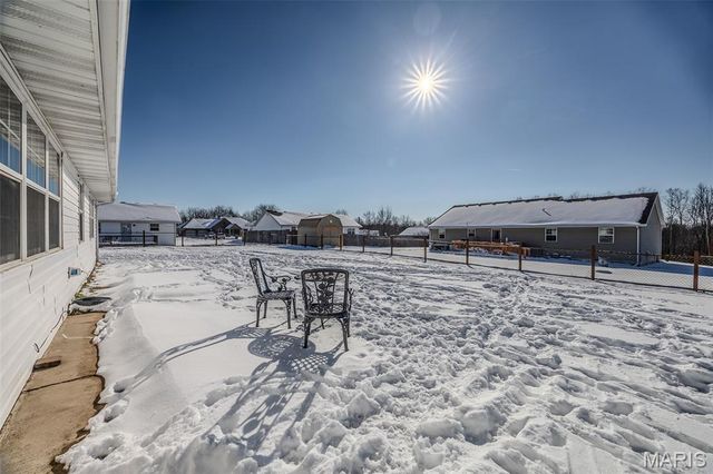 20517 Luna Road, Waynesville, MO 65583