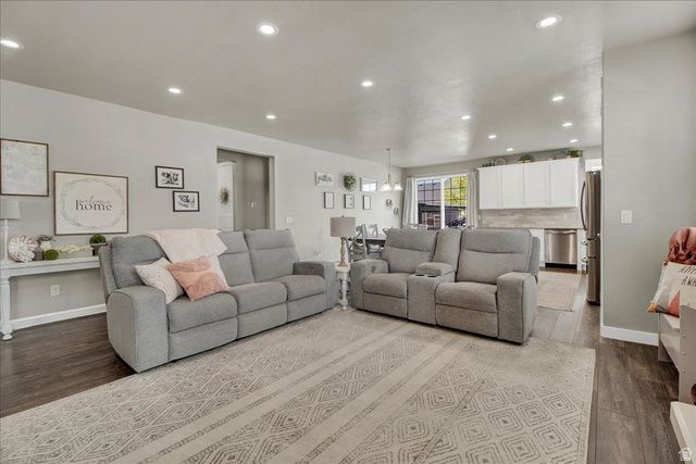 2449 N SARUS CRANE DR, Clinton, UT 84015