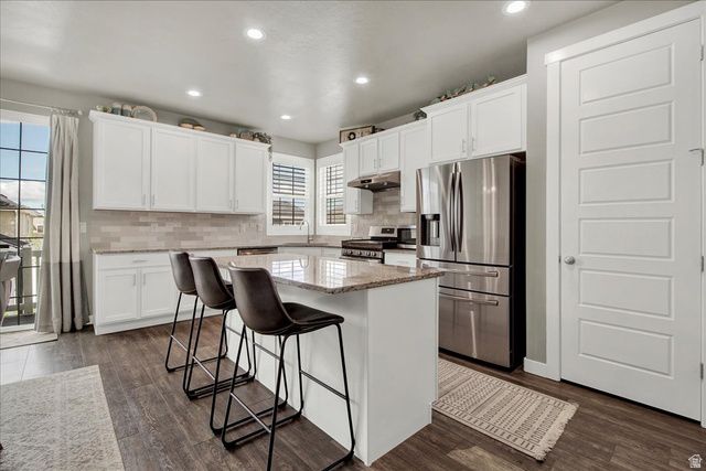 2449 N SARUS CRANE DR, Clinton, UT 84015