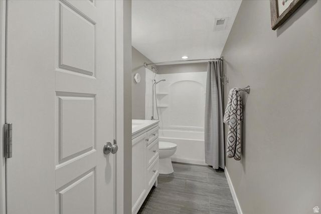 2449 N SARUS CRANE DR, Clinton, UT 84015