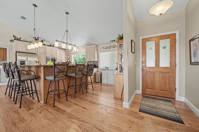 19484 Deerwood Dr, Volcano, CA 95689