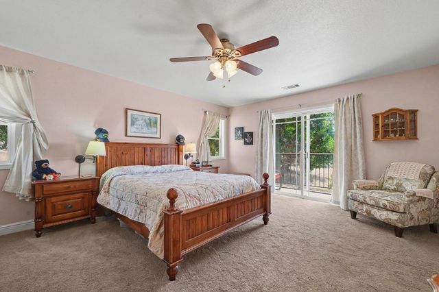19484 Deerwood Dr, Volcano, CA 95689