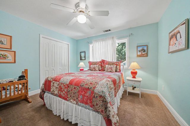 19484 Deerwood Dr, Volcano, CA 95689