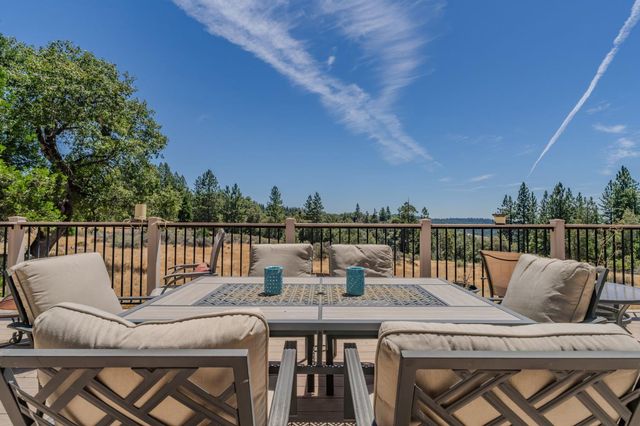 19484 Deerwood Dr, Volcano, CA 95689