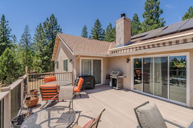 19484 Deerwood Dr, Volcano, CA 95689