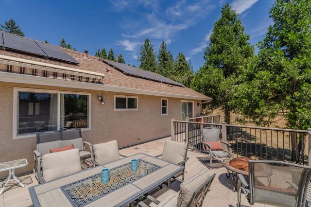 19484 Deerwood Dr, Volcano, CA 95689