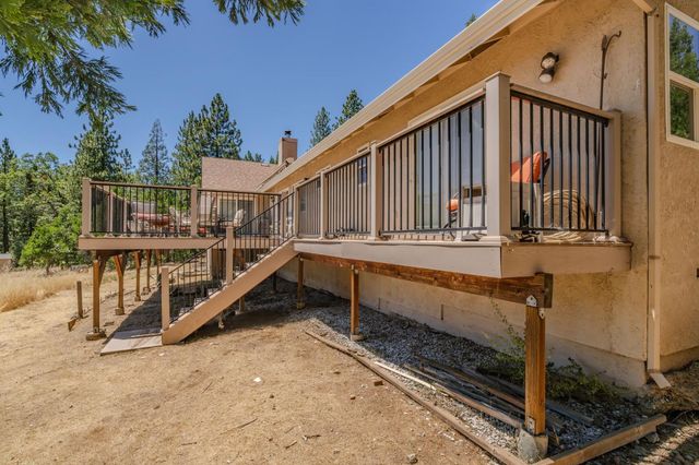 19484 Deerwood Dr, Volcano, CA 95689