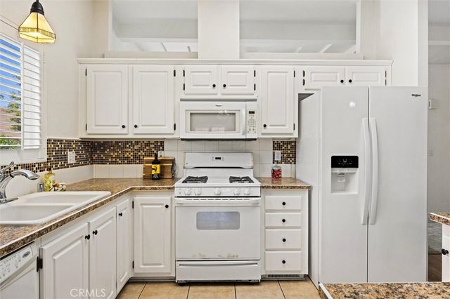 372 Lark Drive, Paso Robles, CA 93446