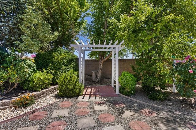 372 Lark Drive, Paso Robles, CA 93446