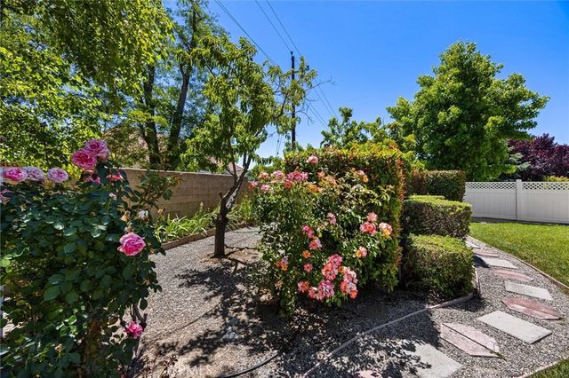 372 Lark Drive, Paso Robles, CA 93446
