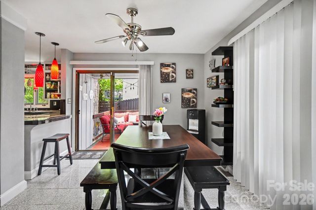 7108 Hollyhouse Drive, Charlotte, NC 28215