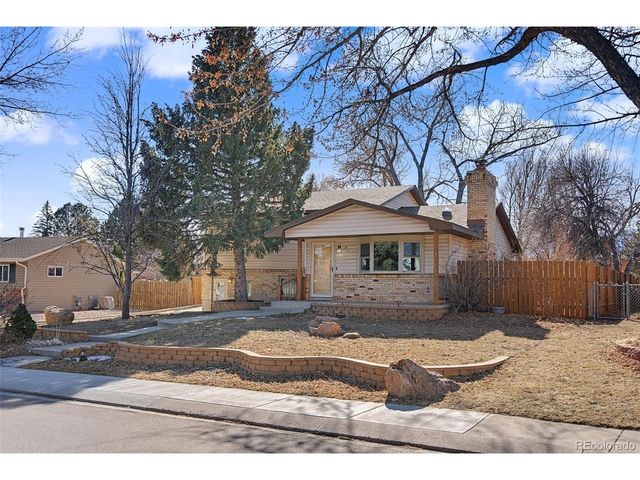 711 Hoorne Ave, Colorado Springs, CO 80907